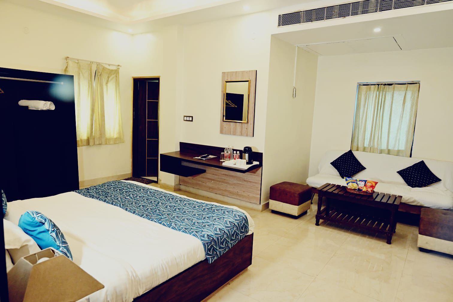 Handtücher, Seife, Shampoo, Toilettenpapier