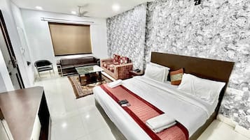 Classic Double Room, City View | Iron/ironing board, free WiFi, bed sheets