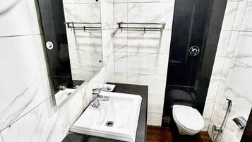 Handdoeken, zeep, shampoo, toiletpapier