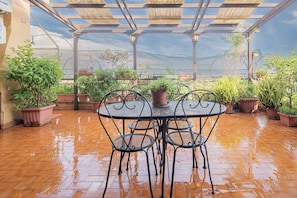 Unclassified image, 4 of 46, button - Vrbo Property (Roma)