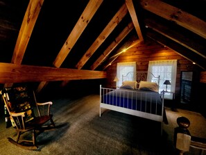 2 bedrooms, travel cot, free WiFi, bed sheets - Peaceful Log Cabin in the Woods (Groton)