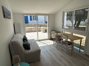 Living area - La Cotinière - House with swimming pool, facing the beach (Saint-Pierre-d'Oléron)