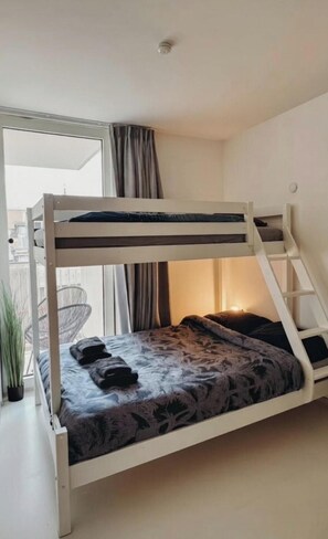 2 bedrooms, iron/ironing board, WiFi, bed sheets - Luxury apartment in the heart of Ostend (Oostende)