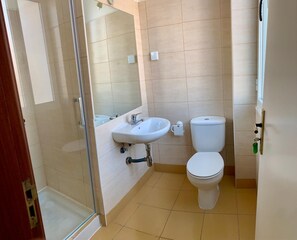 Unclassified image, 5 of 6, button - Residencial do Vale (Funchal)