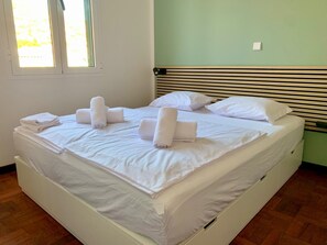 Unclassified image, 3 of 6, button - Residencial do Vale (Funchal)