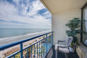 Property grounds - Remodeled Direct Oceanfront 1BR Coral Beach, Pools (Myrtle Beach)