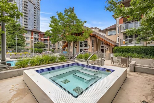 Fully furnished  Condo downtown Kelowna