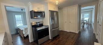 Charming updated home minutes from Uconn and ECSU