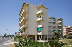 Exterior - Casa Gorgone, seafront apartment (Viareggio)