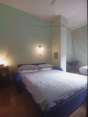 1 bedroom, iron/ironing board, WiFi, bed sheets - CASATERRY with garden MetroA-Battistini-Vatican-Termini Gemelli-StadioOlimpico (Roma)