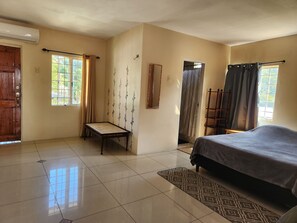 1 bedroom, iron/ironing board, free WiFi, bed sheets - Studio Oasis- Secure, Quiet with High-Speed Wi-Fi. (Diego Martin)