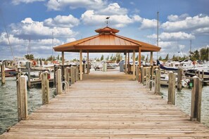 Marina - Mainstay in Elk Rapids, splendid views and comfort (Elk Rapids)