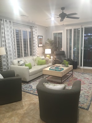 Immagine non classificata, 2 di 25, pulsante