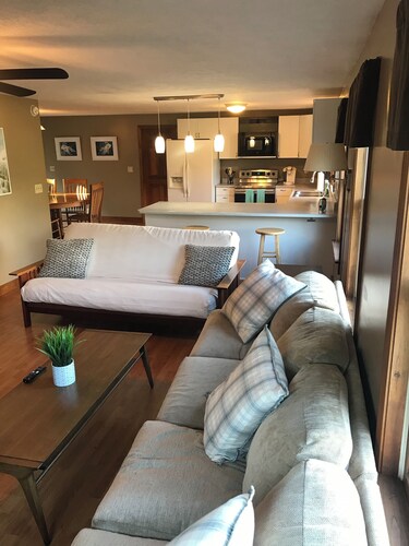 Spacious Family Home Near the Beach!