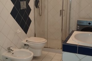 Shower, bidet - Holiday Properties Fontanario (Ilha do Sal, Cape Verde)