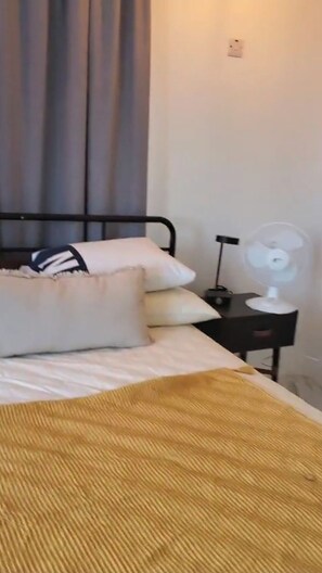 3 Schlafzimmer, Bügeleisen/Bügelbrett, WLAN, Bettwäsche
