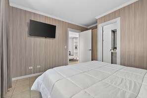 2 dormitorios, tabla de planchar con plancha, wifi y ropa de cama