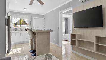 2 soverom, strykejern/-brett, wi-fi og sengetøy