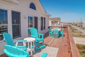 Outdoor dining - JL145 - OUR BEACH LIFE - Private Pool - Close to the Beach - Outdoor (Kitty Hawk)