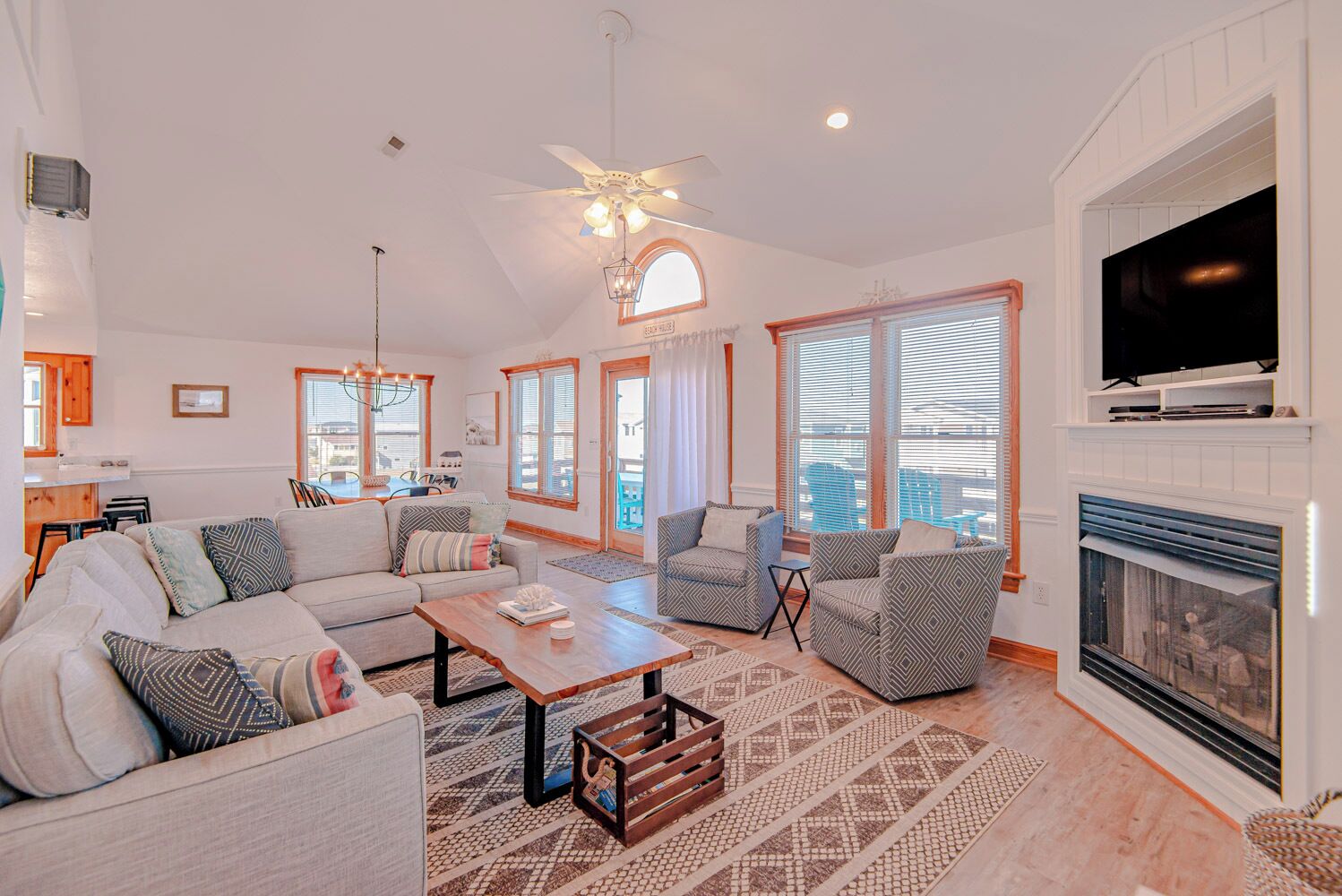 Smart TV, DVD player