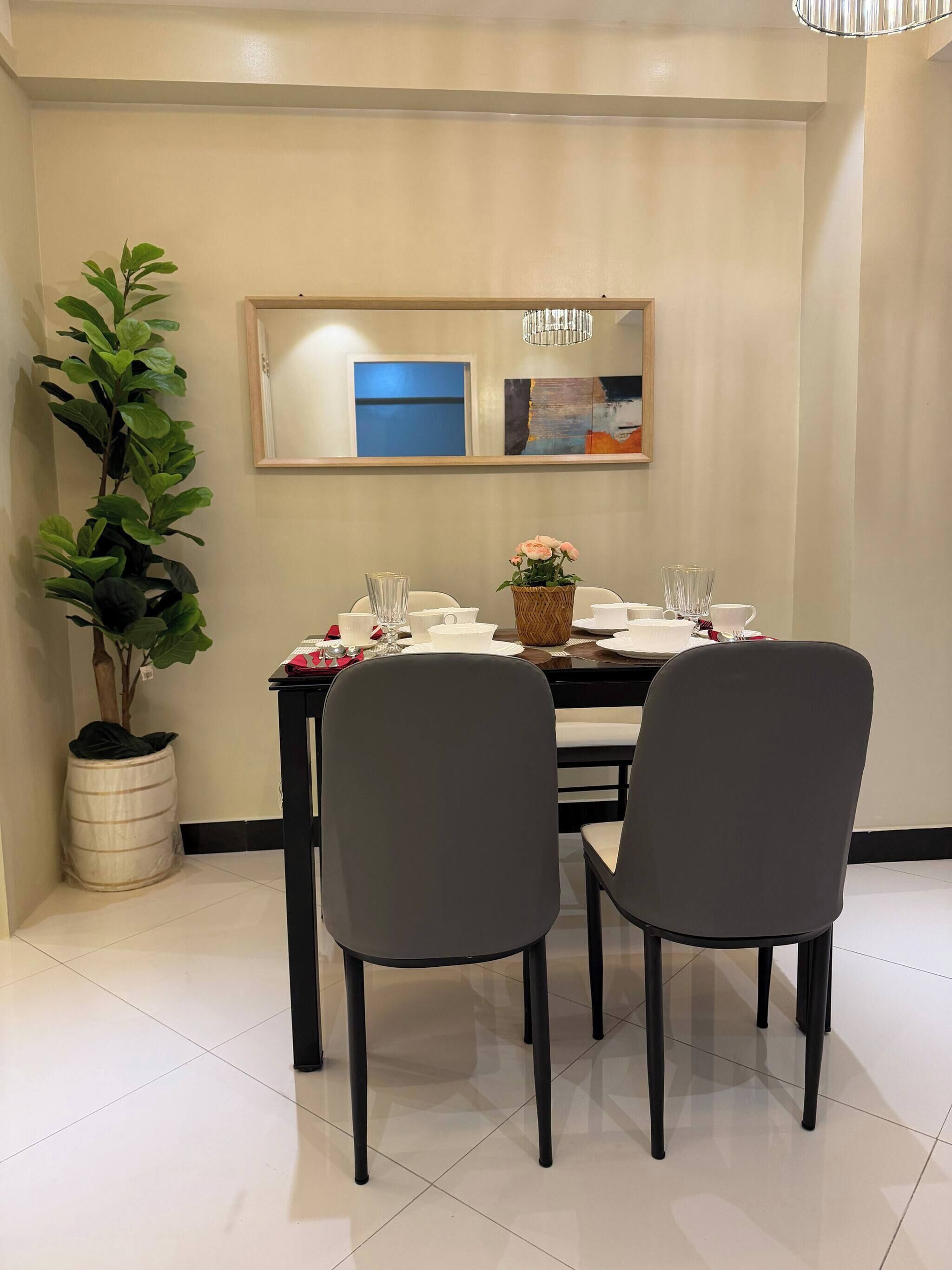 아파트, 침실 1개, 장애인 지원, 시내 전망 | 다이닝룸