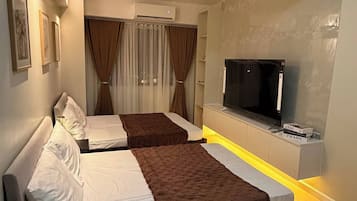 Apartment, 1 Bedroom, Accessible, City View | 1 bedroom