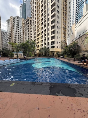 Pool - The Luxe Forbeswood BGC (Taguig)