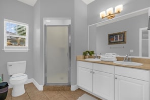 Bathroom - Lucaya Retreat 4 Bedroom Town home (Kissimmee)