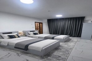 2 bedrooms, iron/ironing board, bed sheets