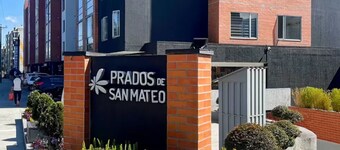 Comfortable apartment for 8 people, North of Quito, close to Solca and US embassy.