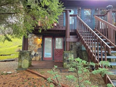 The Hare's Hideaway at Snowshoe