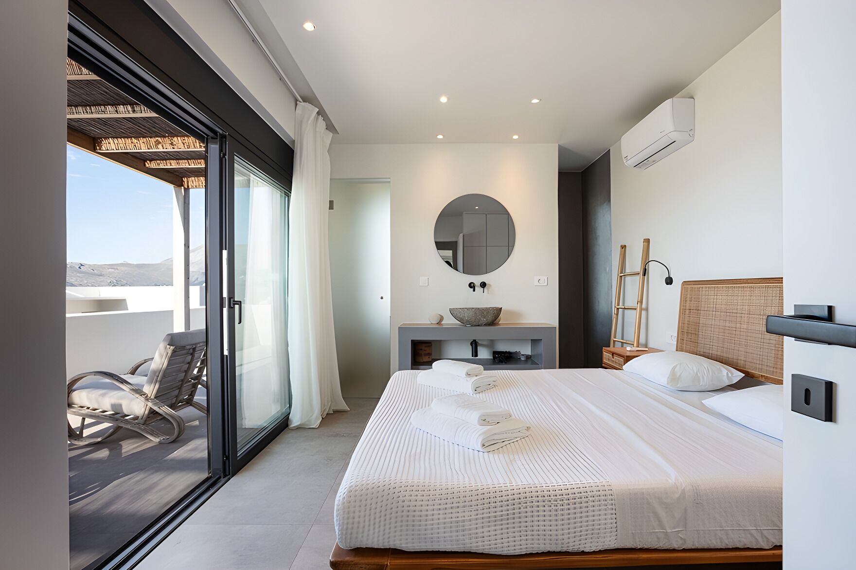 New Hollywood-style Home5-minute Walk From The Oceanheated Poolunbeatable Ocean View - Plakias