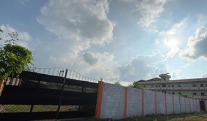 Unclassified image, 4 of 9, button