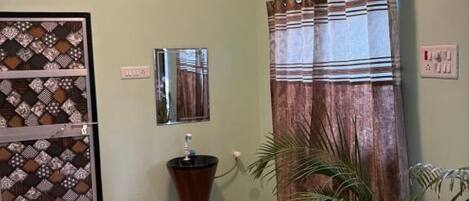 Departamento, balcón, vista a la montaña | Interior