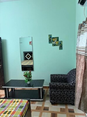 Apartment, Balcony, Mountain View | Free WiFi