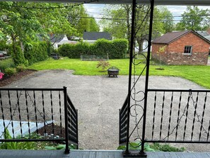 Unclassified image, 5 of 21, button - 3BR/1.5BA Blue Bungalow: Close to Louisville & Downtown NA (New Albany)