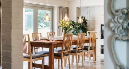 Luxury Countryside Retreat with Pool | Surrey Hills Escape - Pass the Keys