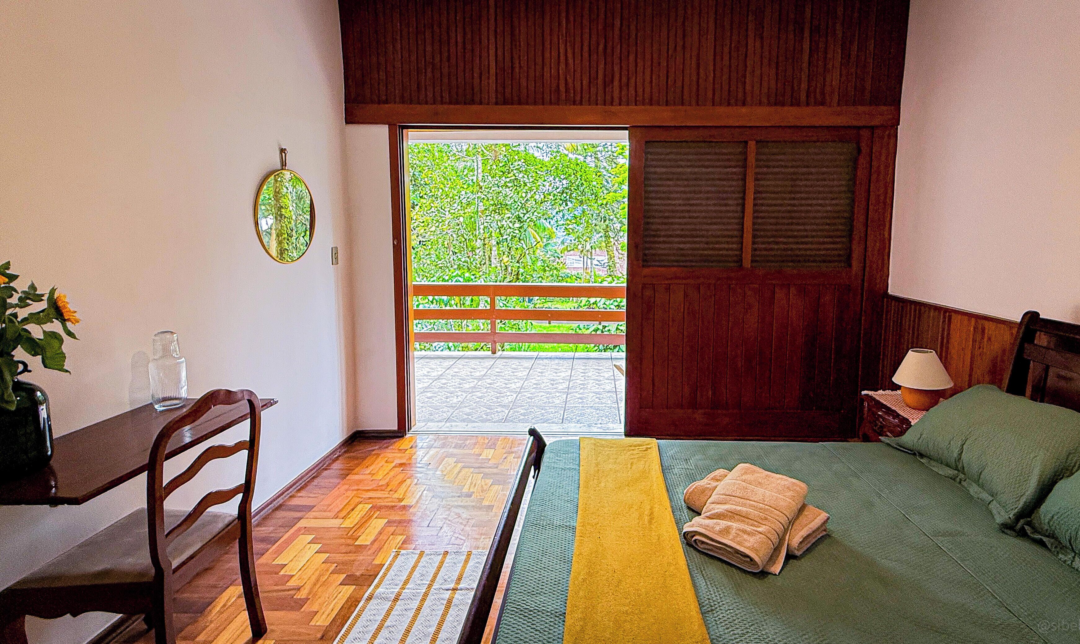 1 bedroom, desk, free WiFi, bed sheets