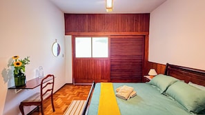 1 bedroom, desk, free WiFi, bed sheets - Caju Suite Retreat on Fritz Mountain (Teresópolis)