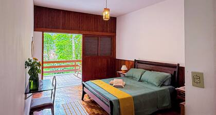 Caju Suite Retreat on Fritz Mountain
