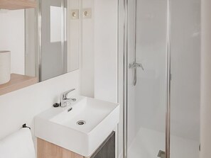 Bathroom - Mobile Home in Pamiers, 4 Pers, Terrace (Pamiers)