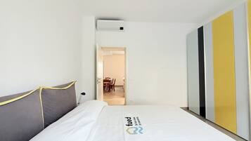 3 camere