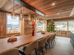 Dining - Luxury Chalet in Les Gets with Jacuzzi and Sauna, Pet-Friendly (Les Gets)