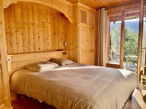 5 bedrooms, free WiFi - Family Chalet Les Gets - 5 beds, 4 baths, WIFI, Pets allowed, Parking (Les Gets)