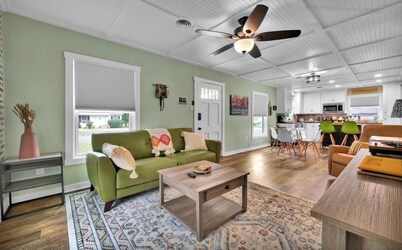 Modern Magnolia Charmer in the heart of Waco