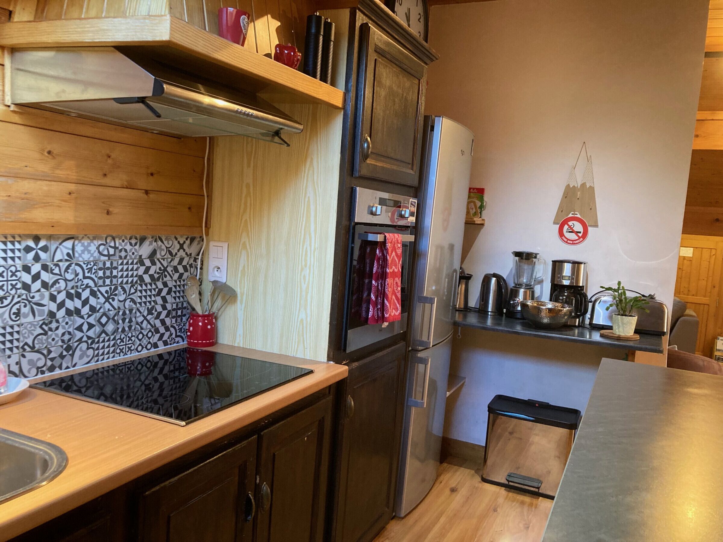 冷蔵庫、電子レンジ、オーブン、食器洗い機