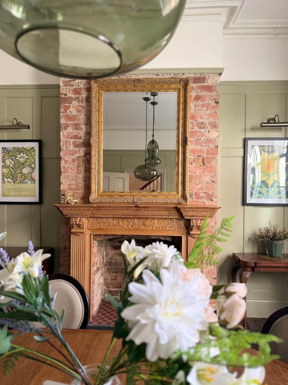 Stunning dining room, perfect for making memories.