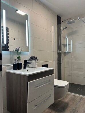 Shower, hair dryer, toilet paper - Südstrand Haus Pop - Arrive and feel good (Borkum)