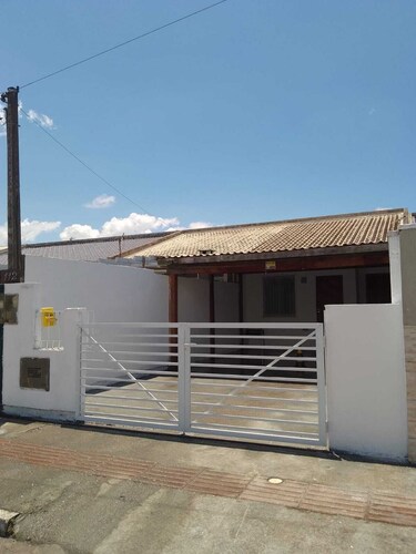 casa/kitnet em São Jose na grande Florianópolis para ate 4 pessoas
