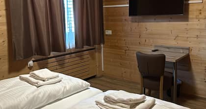 URBAN OAK Smart Stay